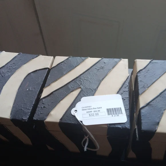 Zebra boxes. 51/4wx51/2" tall - Picture 4 of 4